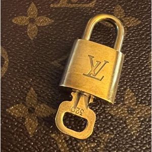 No 320 Padlock with one key